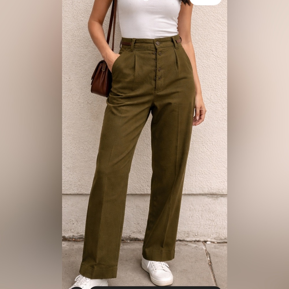 Men's Classic Olive Chinos